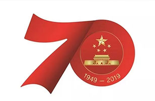 请你看一场电影！逗维空间祝大家国庆快乐！